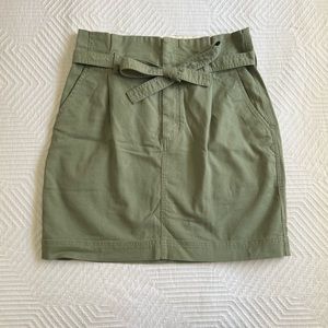 Gap - size 8 petite high waist tie mini skirt